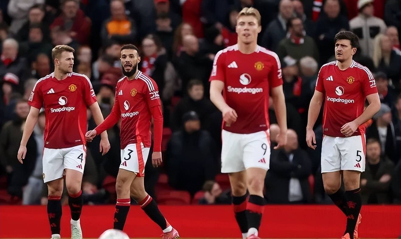 葡媒批评C罗：C罗应该为他的行为道歉，并对此感到羞愧（葡媒指责C罗：应为失当行为道歉并深感羞愧）