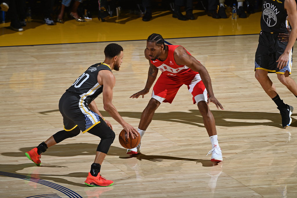 全市场：拉齐奥接近免签因西涅，年薪130万欧签约至明年6月（据全市场：拉齐奥或将免签因西涅，年薪130万欧，合同至明年6月）