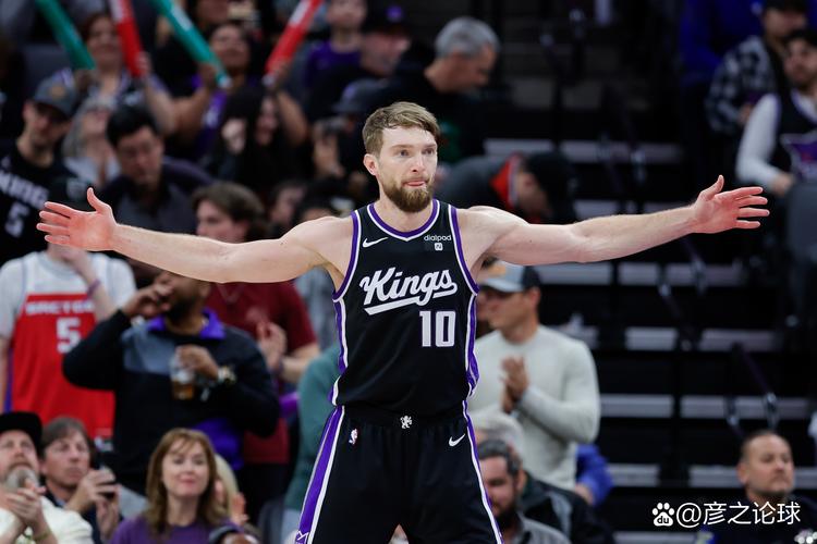 篮球火箭球迷投票支持球队重建计划（火箭队球迷投票赞成重建方案）