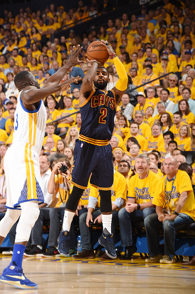 意甲半场：穆哈雷莫维奇传射，萨索洛暂2-1佛罗伦萨（意甲半场：穆哈雷莫维奇一传一射，萨索洛暂以2-1领先佛罗伦萨）