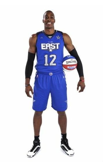 五星吐槽中足联颁奖会：简陋敷衍，还不如有些公司的年会现场（中足联颁奖礼遭五颗星差评：寒酸敷衍，比不过不少公司的年会）