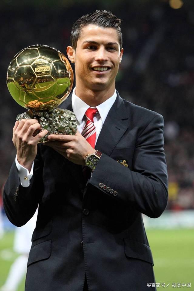 前11轮超350万人次现场观赛，本赛季意甲观赛数据创近30年新高（本赛季意甲前11轮现场观众突破350万，观赛数据刷新近30年纪录）