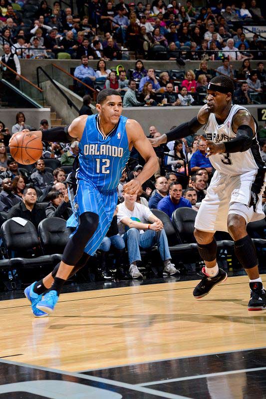 齐达内潇洒助攻帕耶得分（齐达内妙传，帕耶破门）