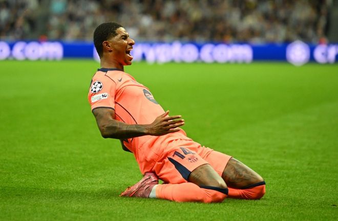 凌空抽射太炸裂了（凌空劲射，炸裂全场）