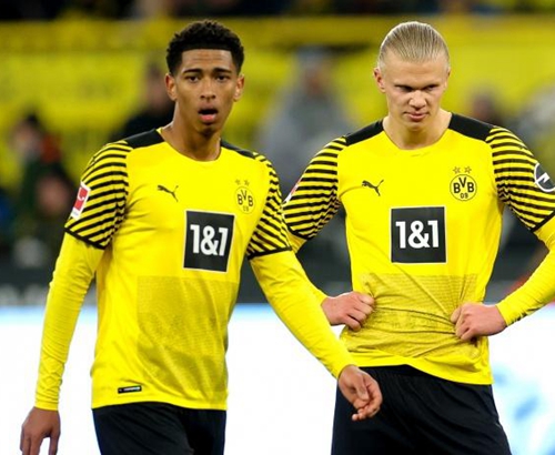 2025年中超最佳裁判：金哨李海新，银哨唐顺齐，铜哨傅明（2025中超裁判评选结果：李海新夺金哨，唐顺齐获银哨，傅明摘铜哨）